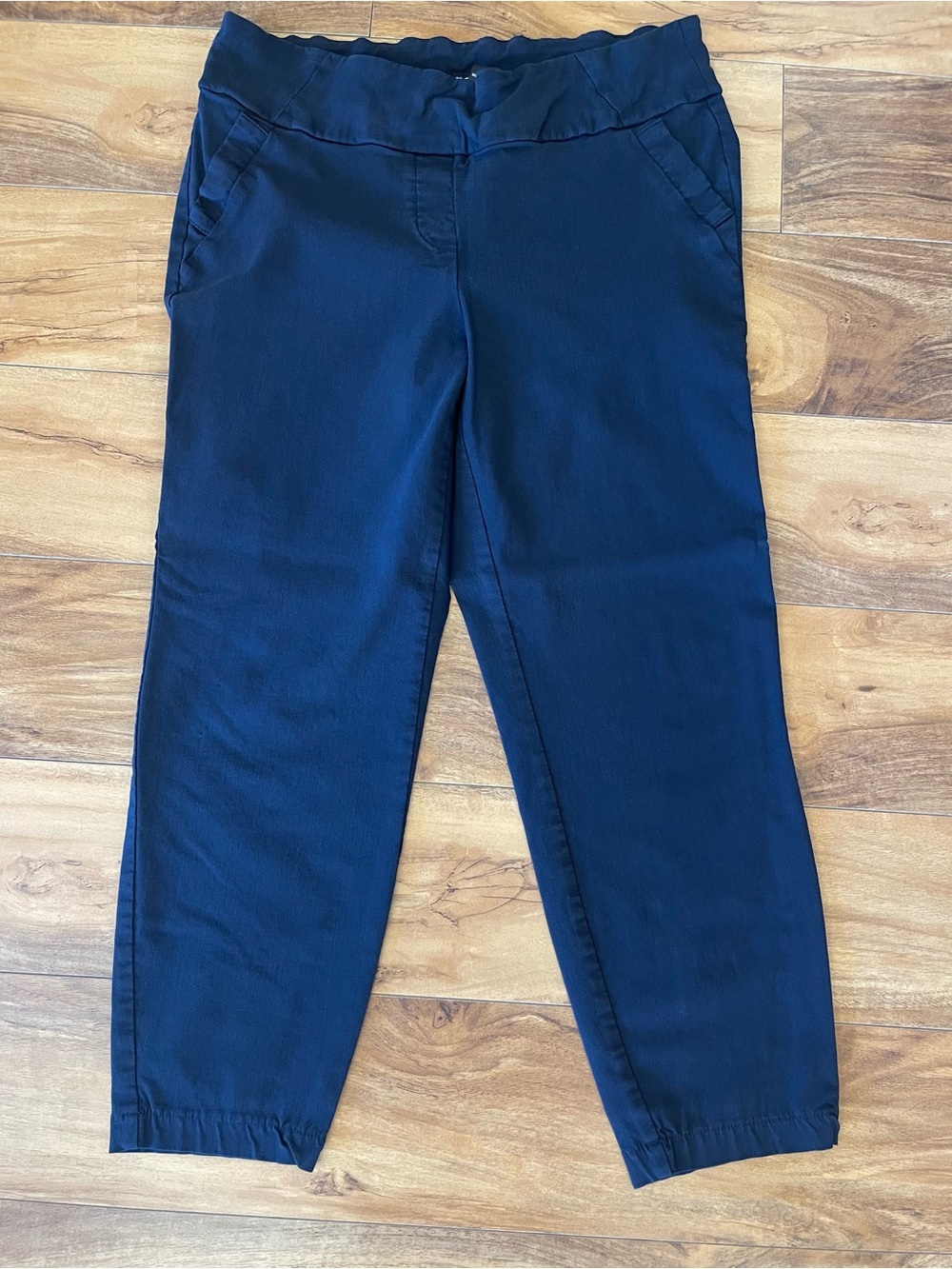Navy Pull-On Cropped Pants - Size PXL